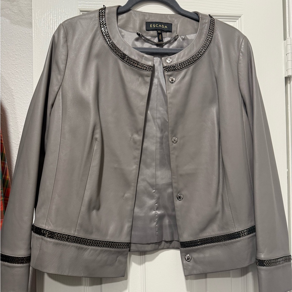Escada Grey Leather Jacket with Chain Detail - Sz 42 - Picture 2 of 12